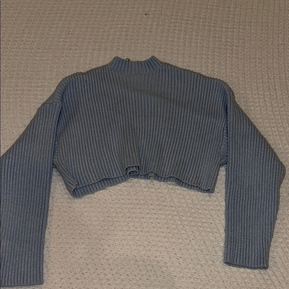 Ribbed Cropped Sweater - light blue